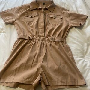 SHEIN Tan Short Sleeve Romper